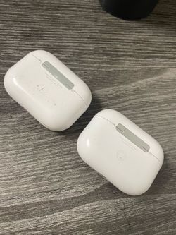 (2) airpods