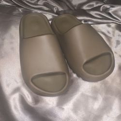Yeezy Slides