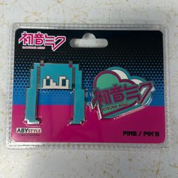 Hatsune Miku Pin Pack of 2