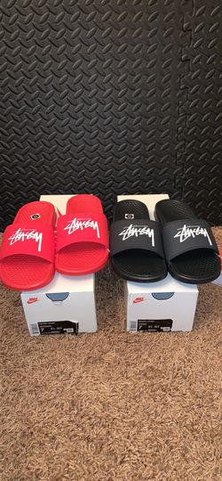 Nike stussy slides Both size 7