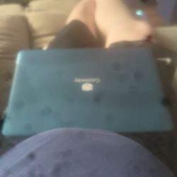 Laptop Gateway For 100 And It Comes With The Charger Too