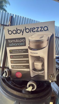 Baby bottle feeder