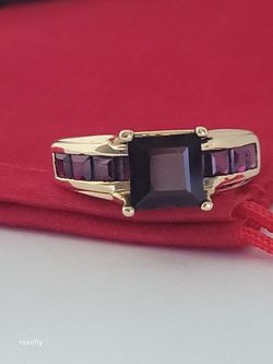 ⛔️RESERVED⛔️10k Yellow Gold Garnet Gemstones Ring Size 7, Solid Gold/ Anillo de Oro Sólido con Garnets! 👌🎁Post Tags: 10k 14k