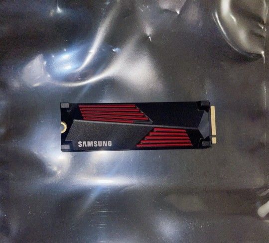 SAMSUNG SSD 990 PRO + Heatsink 2tb, PCIe 4.0 PS5 Compatible, MZ-V9P2TO No Box