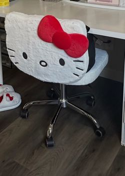 Hello Kitty Fur Swivel Vanity Chair