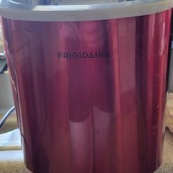  Frigidaire Countertop Ice Maker