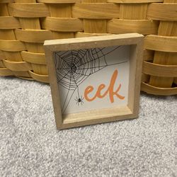 “Eek” Halloween wood plaque / sign
