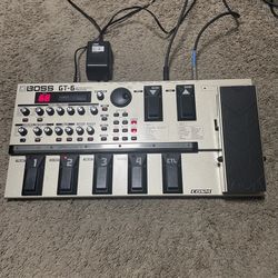 Boss GT-6 Multi Effects Pedal With Adapter