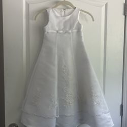 David’s Bridal Flower Girl Dress Size 4