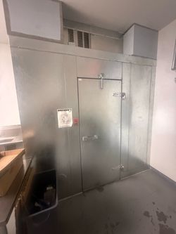 Walking cooler 4x8