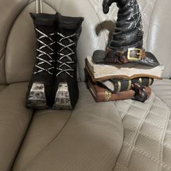 Halloween Witch 🧙 Hat & Boots