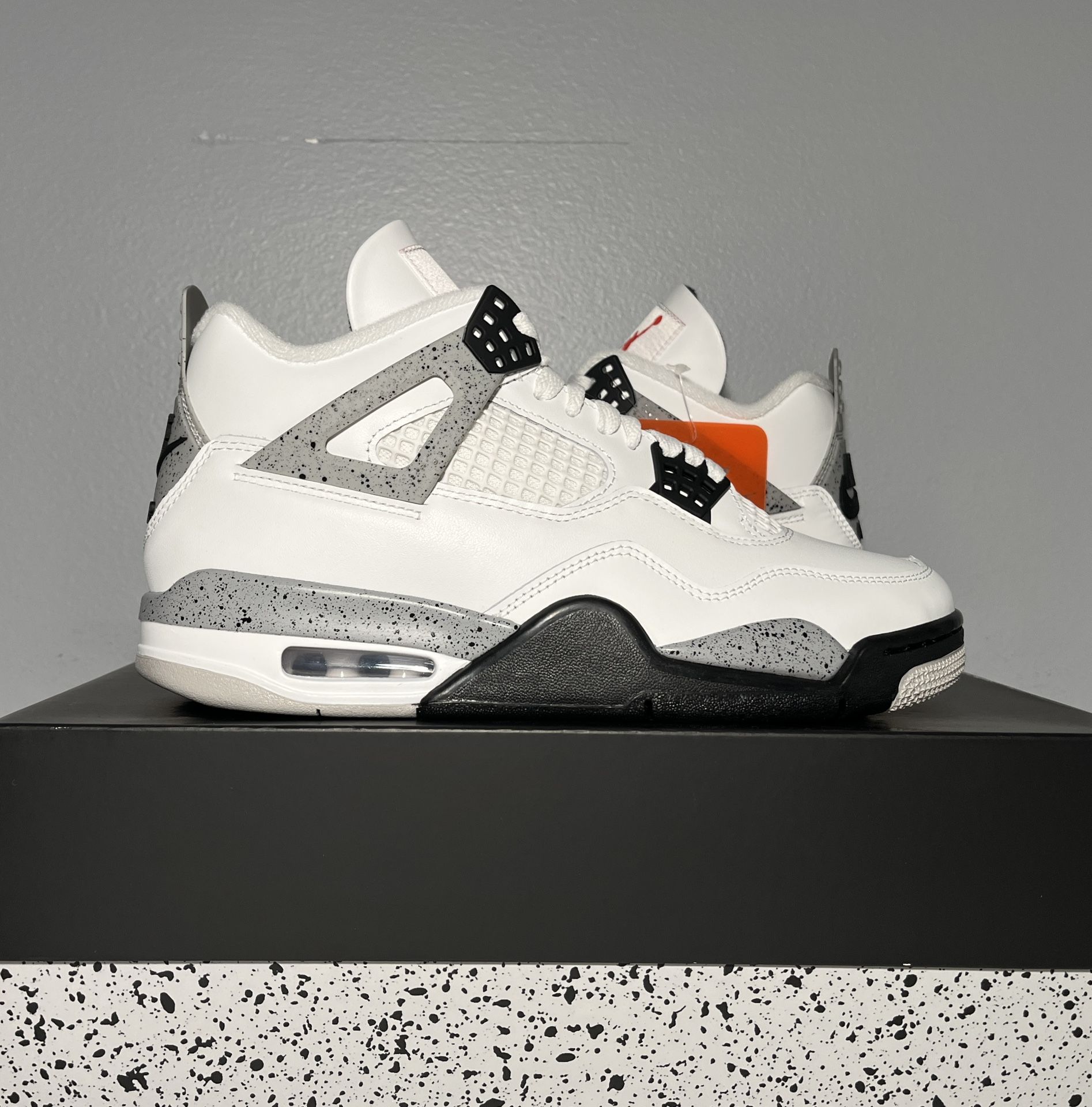 Jordan 4 White Cement