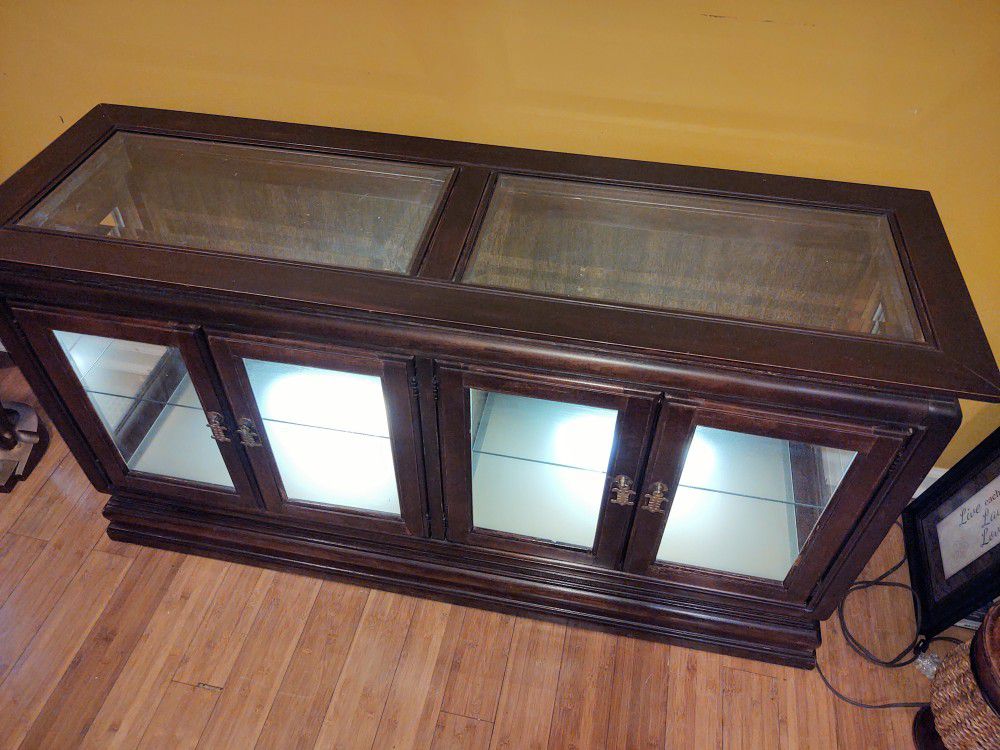 Display Credenza/ Buffet Cabinet w Lights
