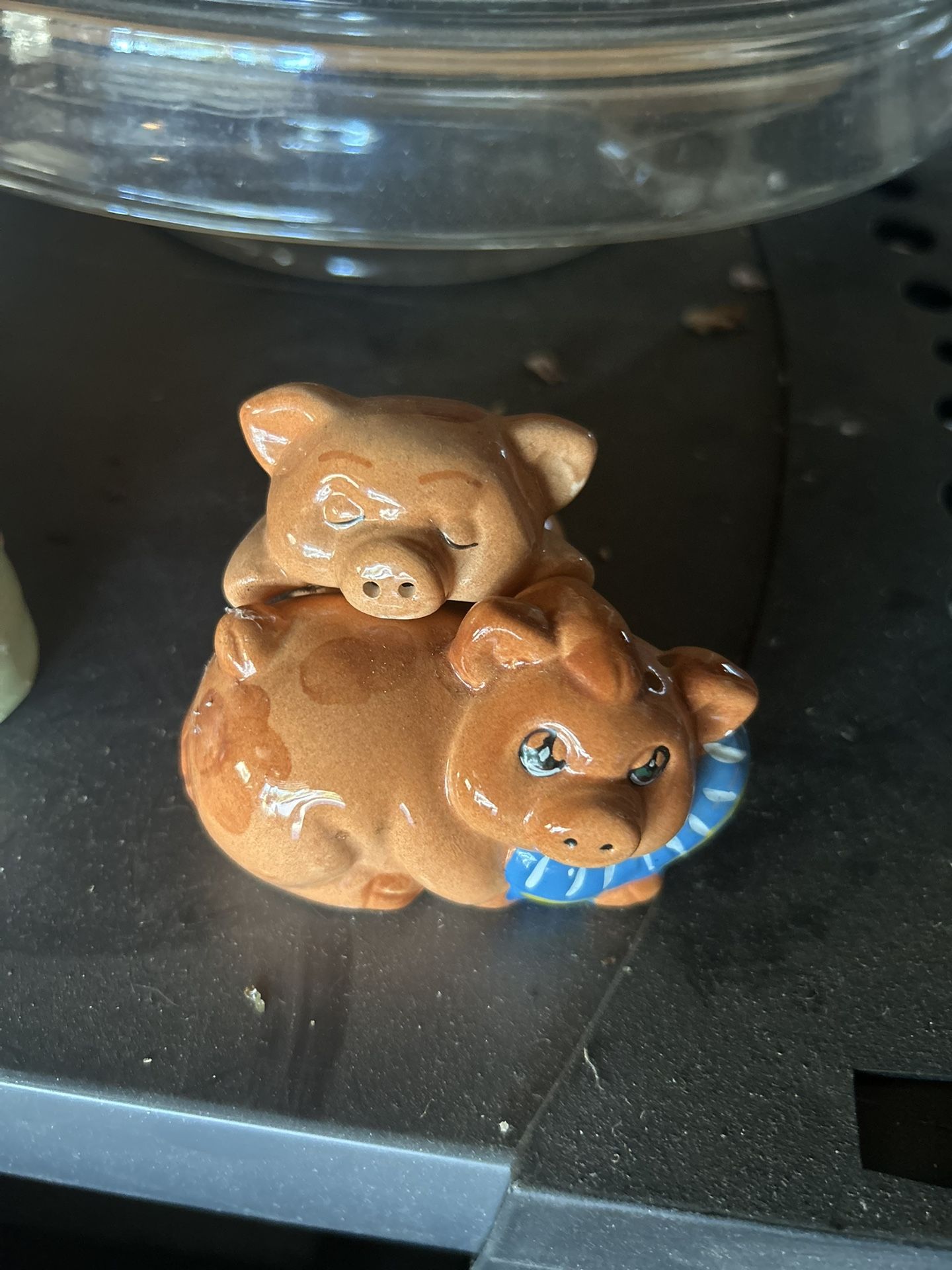 8 Set Of Variety Salt And Pepper Shakers 