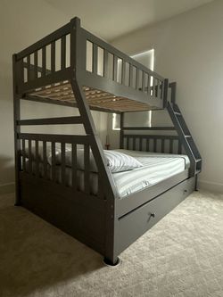BUNK BED