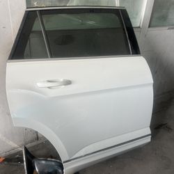 2022 2023 2024 2025 Volkswagen VW Atlas Cross Sport Passenger Side Right & Rear Side Front Door