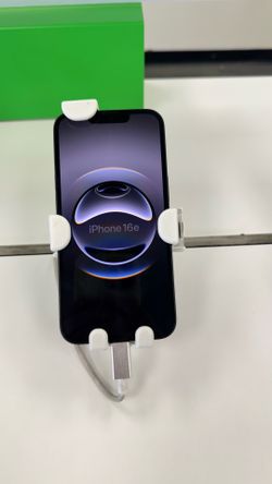 iPhone 16e