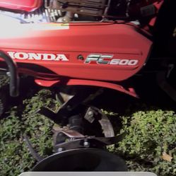 Honda Tiller Like New 