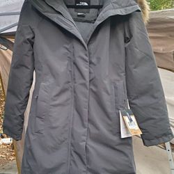 Women's Size small North Face With Fur Hood 