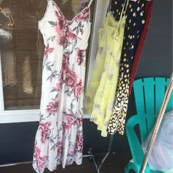 Pretty Floral Dress Nwt Size M