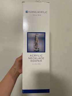 Necklace holder