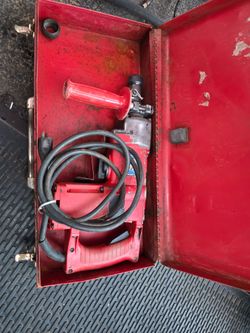 Milwaukee 1 1/2 Eagle Rotary Hammer 5352