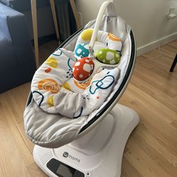4moms Baby Mamaroo swing