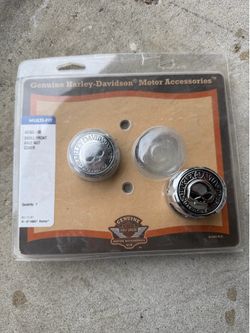 Willie g skull rear axle nut cover kit softail dyna fatboy flstc