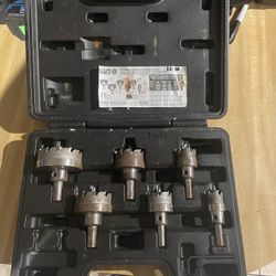 Klein 8pc  master carbide Hole Saw Kit . All Still Work And In Hood Condition Ready To Use $150 