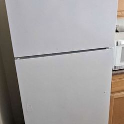 Refrigerator Works Great I Sell All The Time Dleivery Extra 