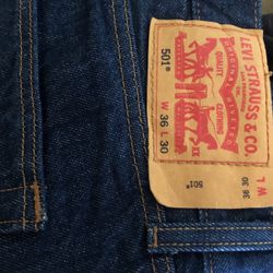Dark Blue Jeans 501’s
