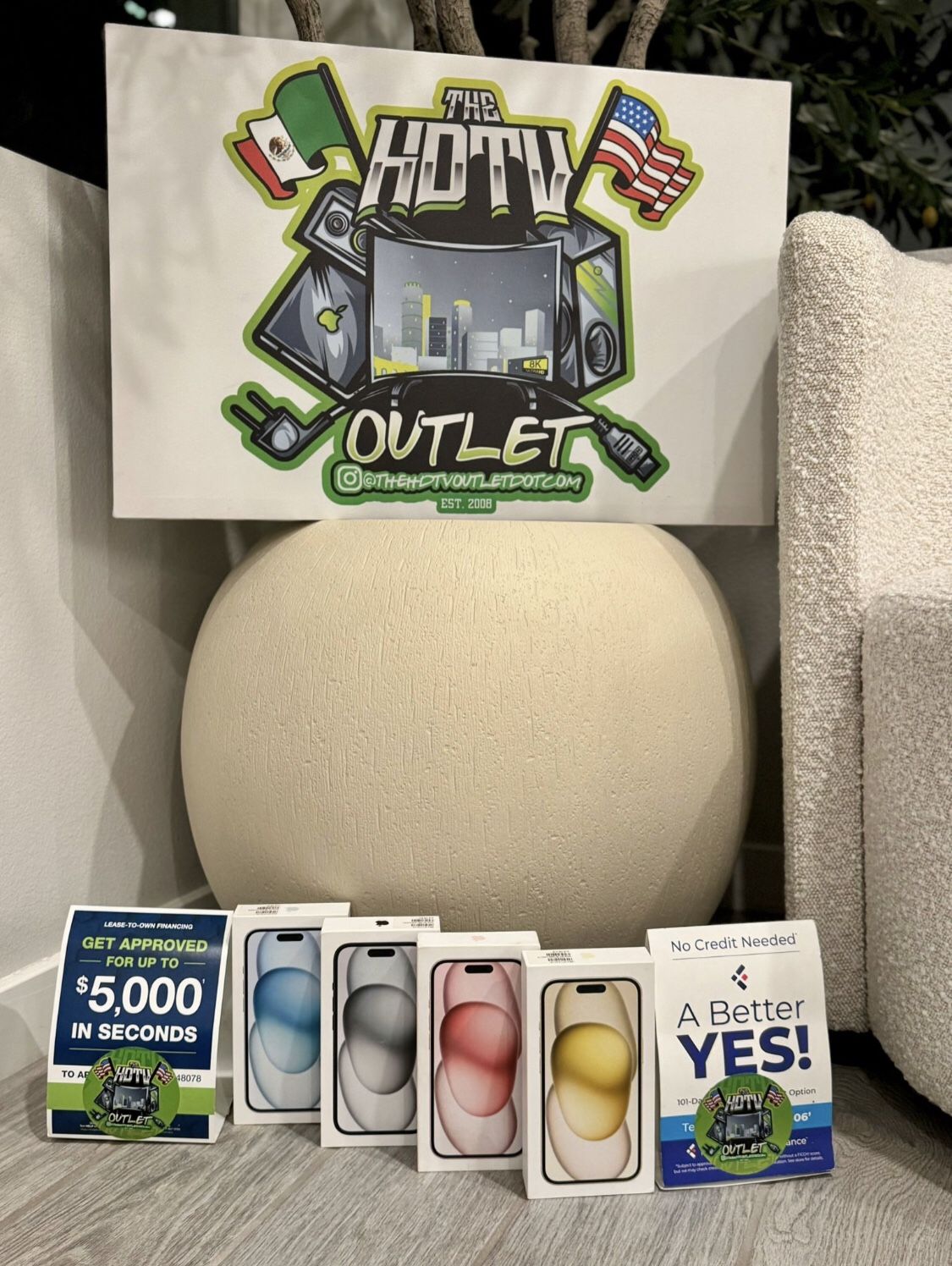 Apple iPhone 15 128gb Unlocked floor model display