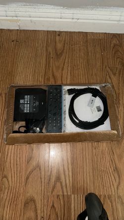 XFINITY Xi5-P Streaming TV Box Kit with Voice Remote and Cables