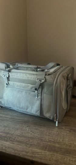 Soft-Sided Pet Carrier – Gray Travel Carrier Portable Dog/Cat Travel Carrier with Mesh Ventilation