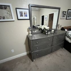Dresser And Night Stands