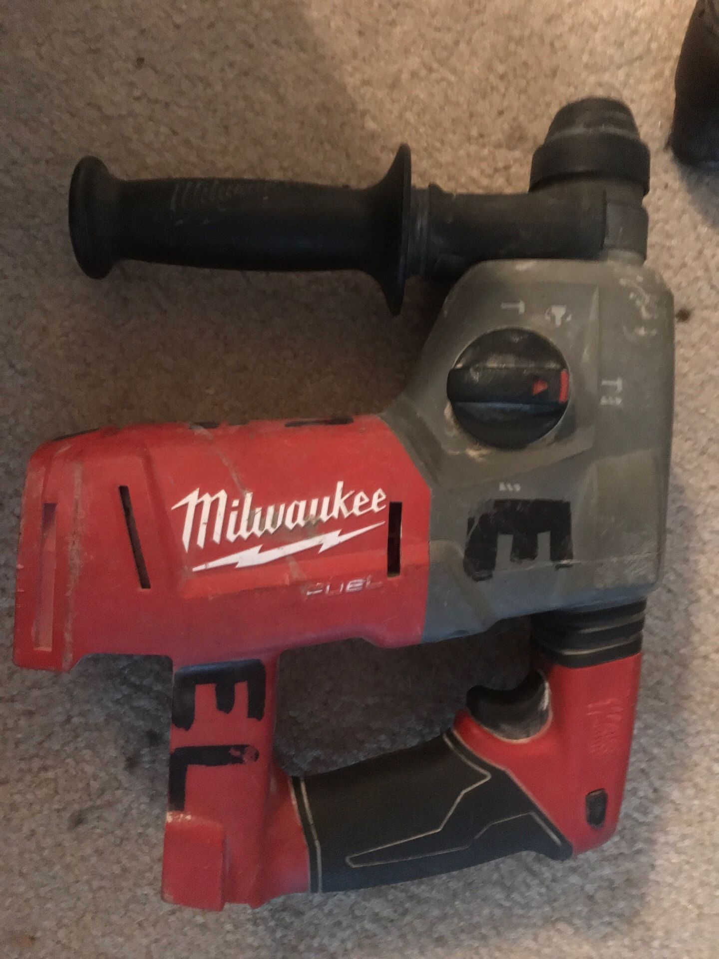 Milwaukee roto hammer