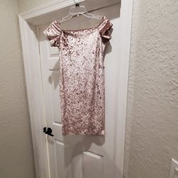 Med. Size Woman Valor DRESS