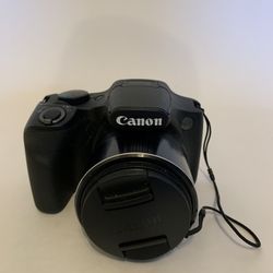 DIGITAL CAMERA 