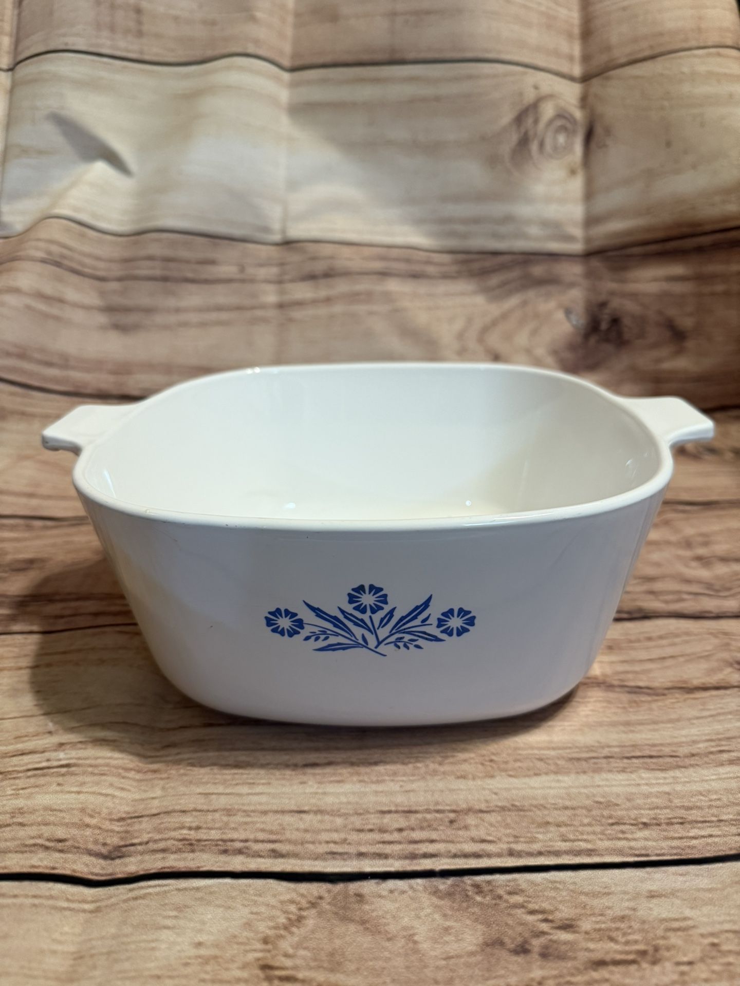 Vintage Corning Ware P-2 1/2-B Blue Cornflower Casserole 2 1/2 QT w/o Lid