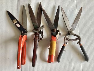 4 Preowned Grass Shears Garden Tools Forged Steel Blades Hand Clippers Fiskars, Wallace etc.