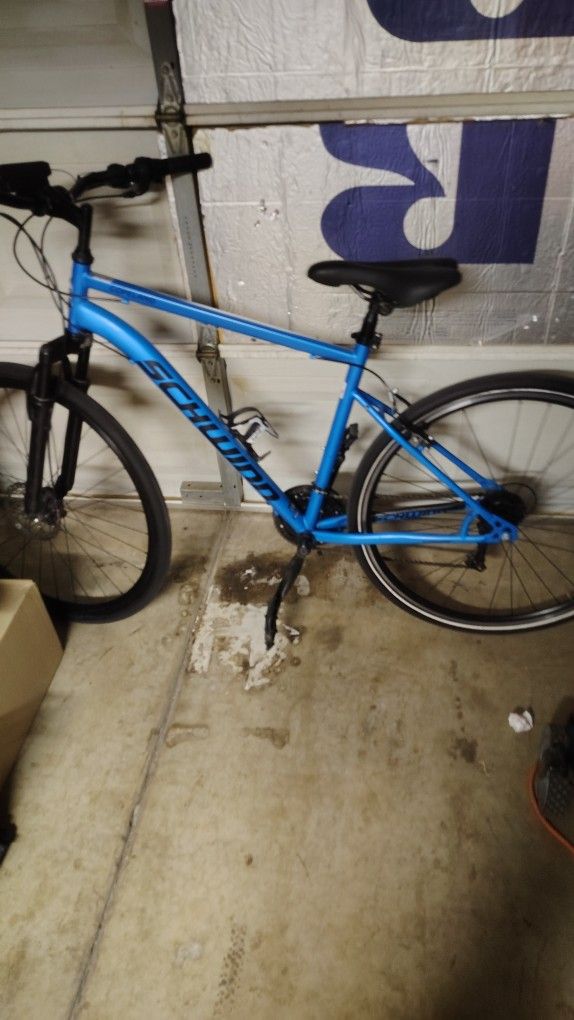 Men's Schwinn Mountain Bike 