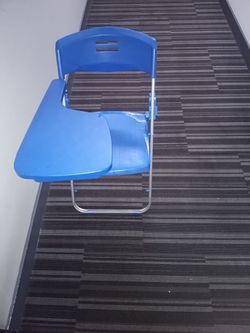 Kids desk