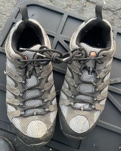 Merrill Hiking Boots