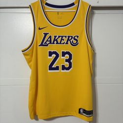 Authentic Nike LeBron James Los Angeles Lakers Gold Swingman Jersey #23 Size 56 XXL