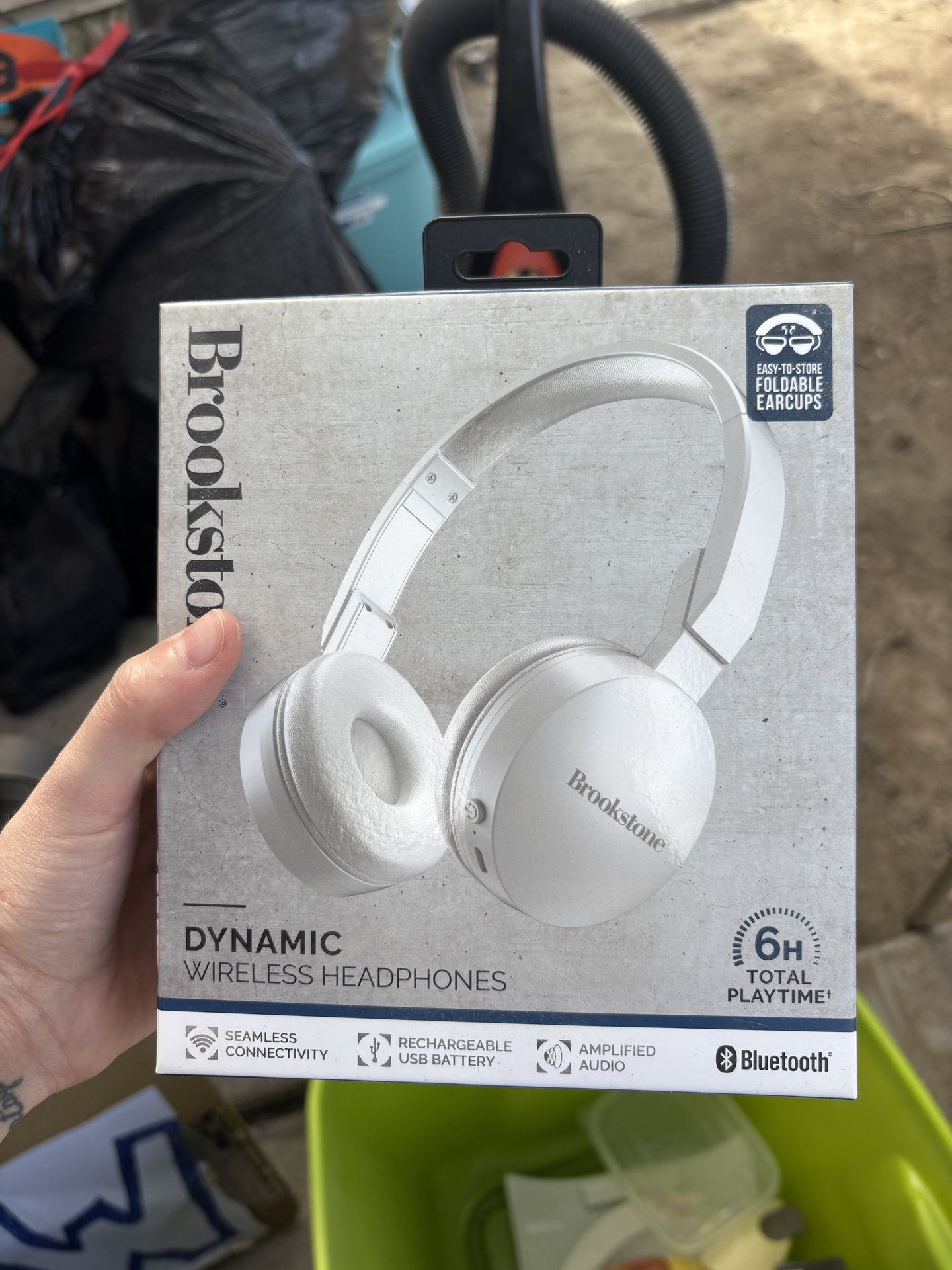 Bluetooth headphones