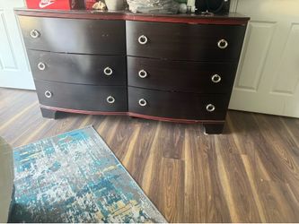 Dresser  and chess