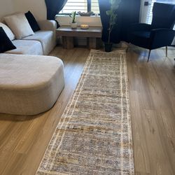 Khaki/Natural 2'-7" x 10'-0" Runner Rug