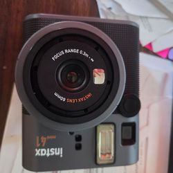 Instax Polaroid style camera by Fugiflim