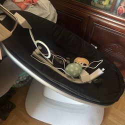 4MOMS  Swing