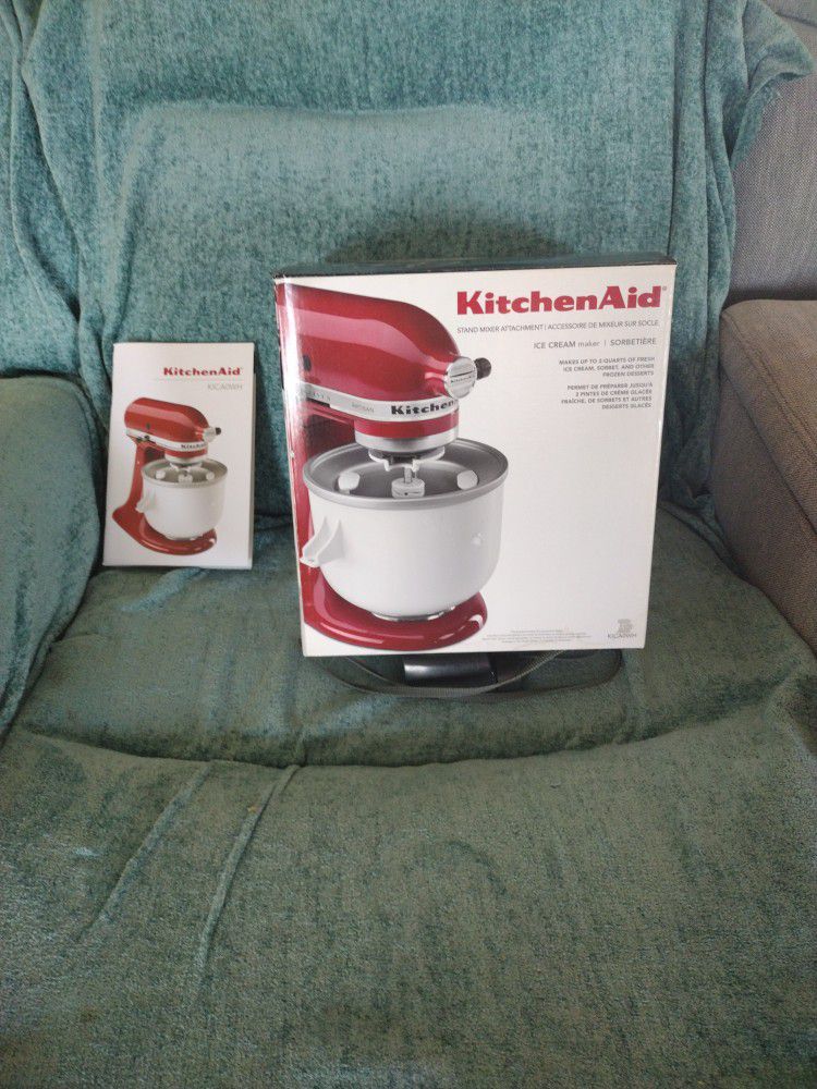 Kitchen Aid Ice Cream Maker Up To 2 Quarts Ice Cream,  Brand New Never Used Was A Gift. Complete With Book.